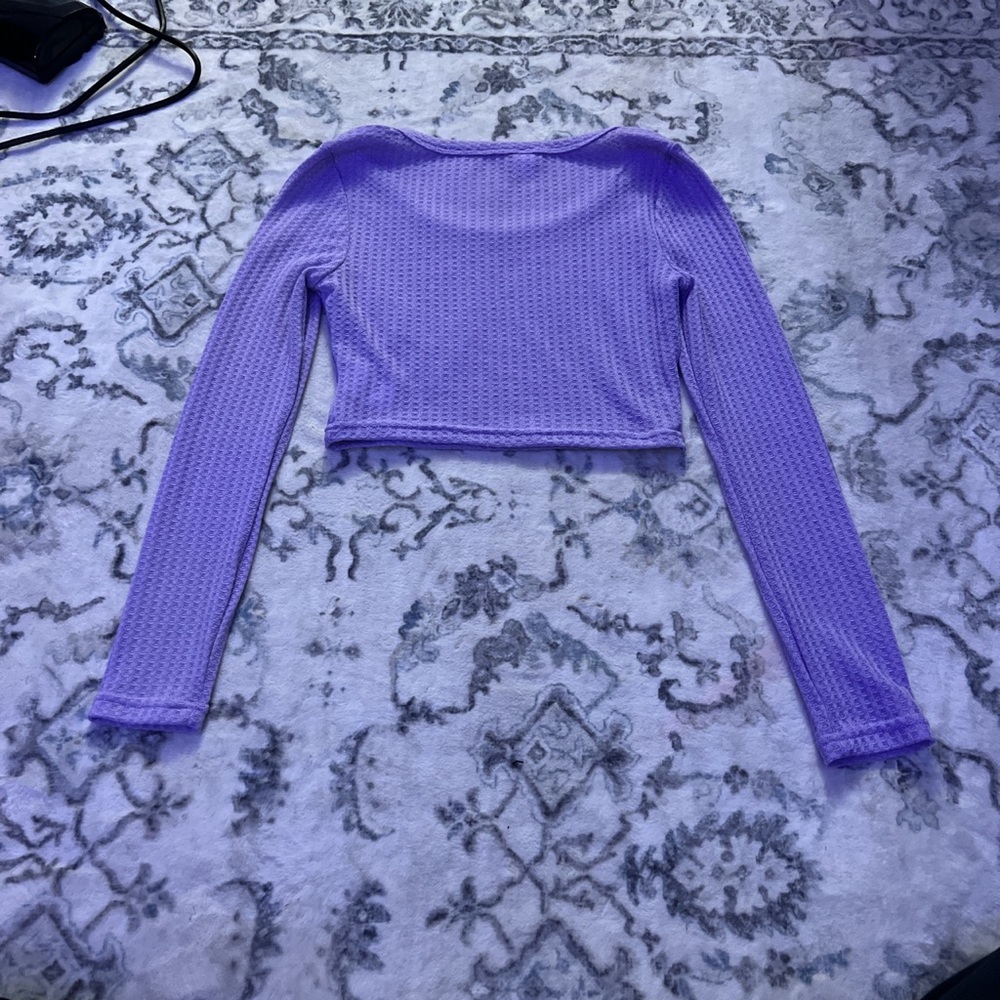 Temu size XS purple cropped shirt